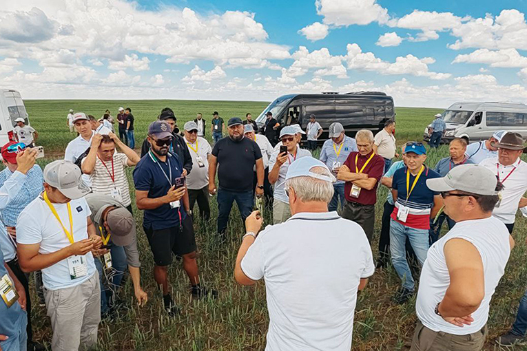 EkoNiva and a Kazakhstan enterprise hold a field seminar